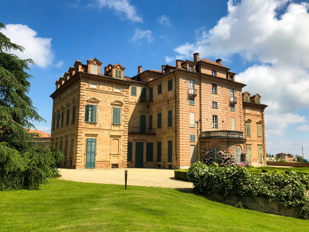The symmetric castle of Marchesi Alfieri