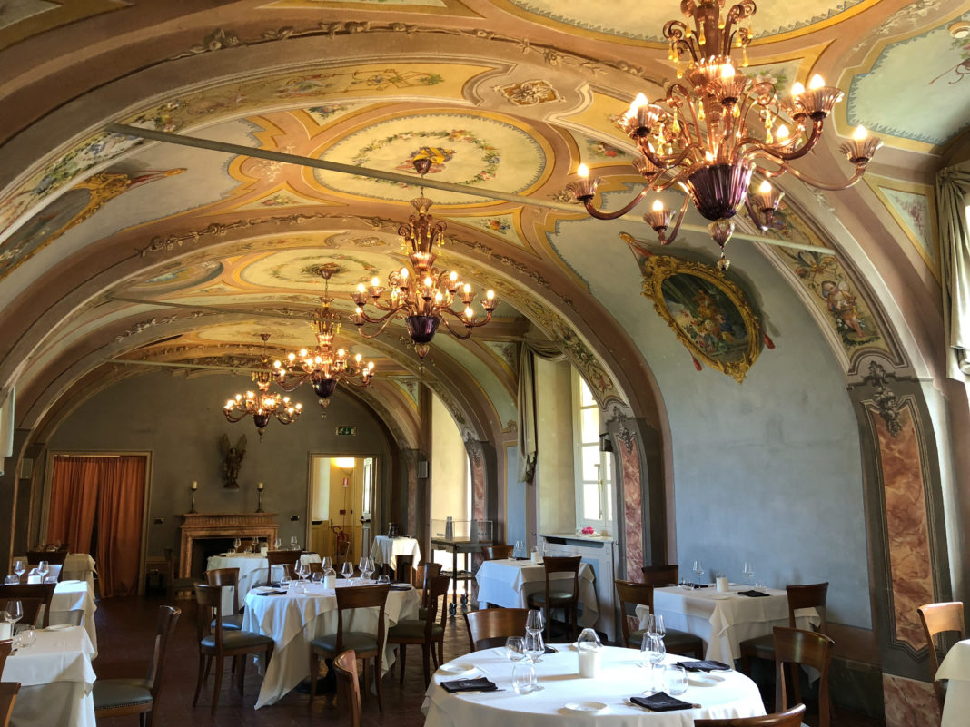 Relais San Maurizio diningroom