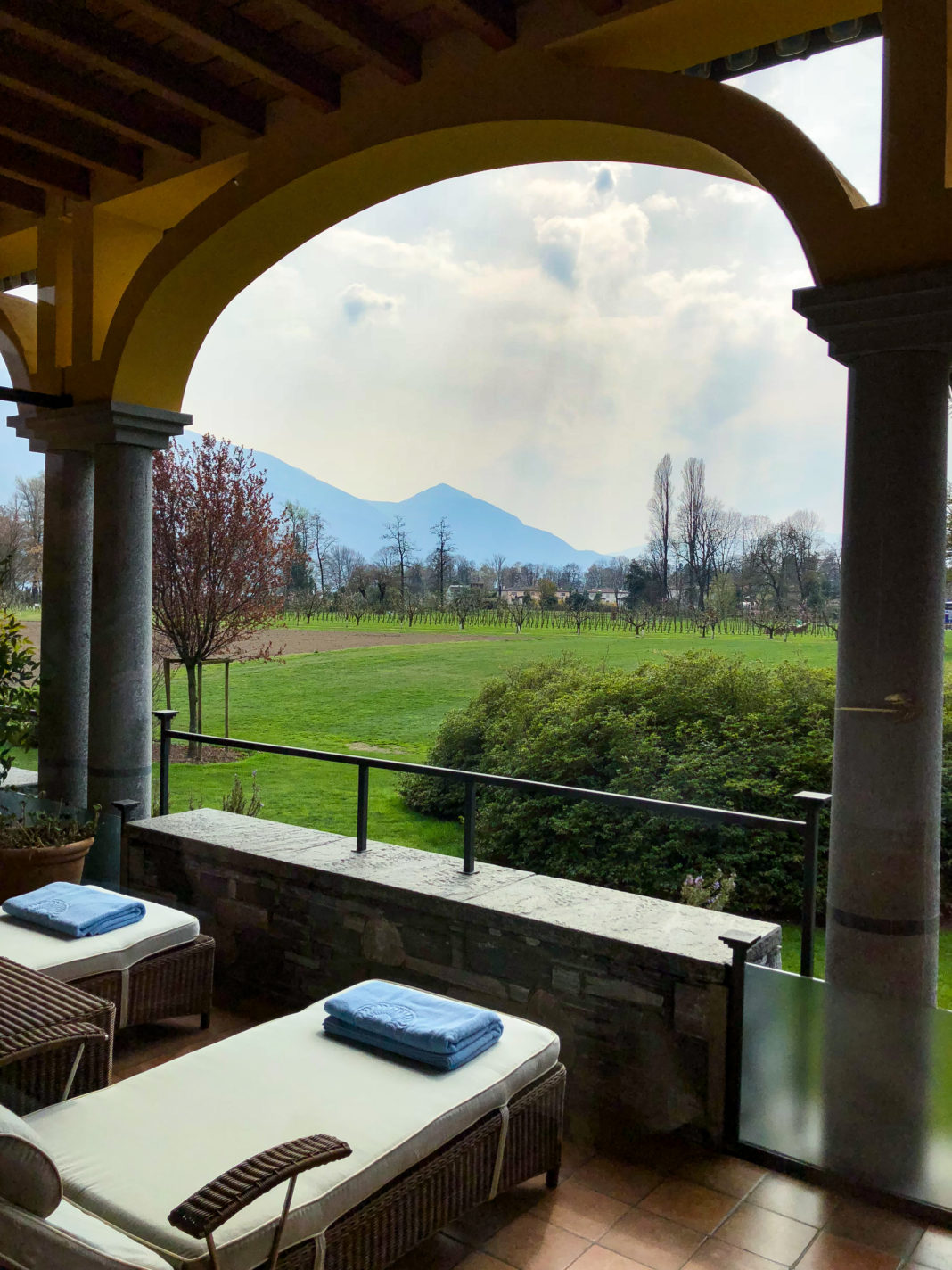 view into the garden in front of the retreat loggia suite